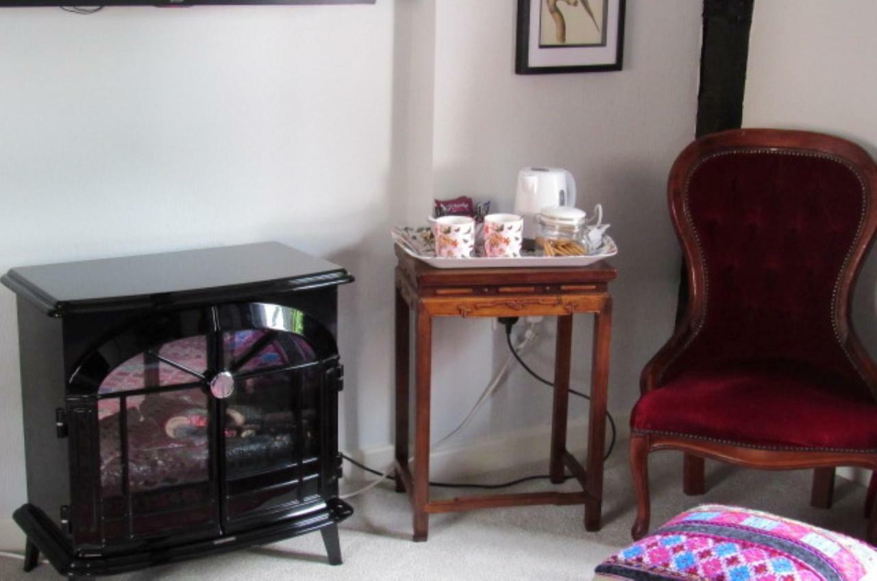 The Old Vicarage Hotel & Restaurant بريدجواتر المظهر الخارجي الصورة A tea table